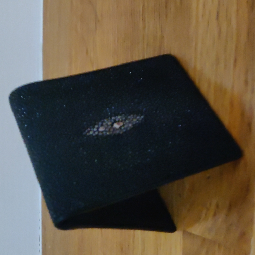 Stingray skin wallet